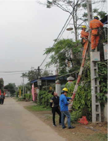 Tuổi trẻ thanh niên Điện lực Đồng Hỷ chung tay xây dựng nông thôn mới