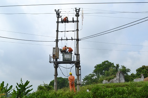 Đóng điện thành công chuyển đổi lưới điện 10kV lên 22kV tại khu vực Phố Cò, TP Sông Công, tỉnh Thái Nguyên