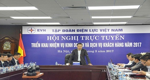 Công tác kinh doanh và dịch vụ khách hàng phải được đặt lên hàng đầu