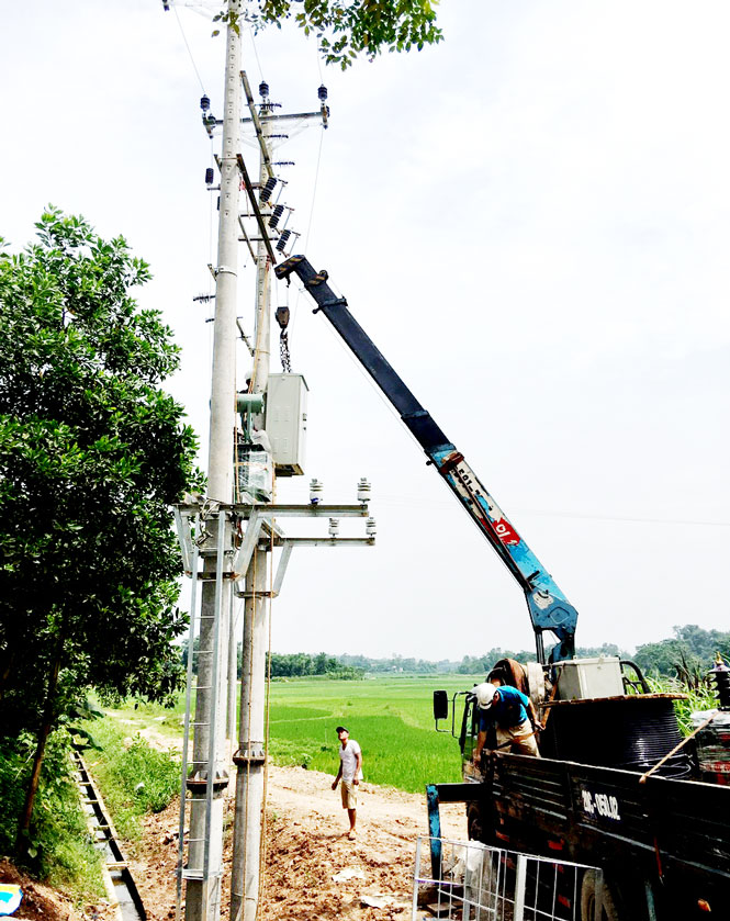 Thực hiện dự án chống quá tải lưới điện: Tạo sự đồng thuận vì lợi ích của người dân