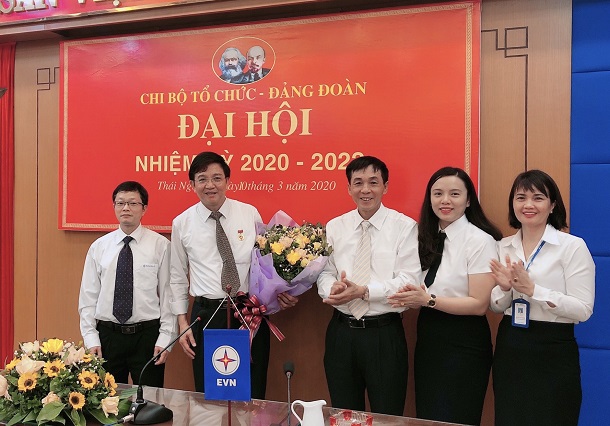 Chi bộ khối Tổ chức Đảng đoàn đại hội chi bộ nhiệm kỳ 2020-2022