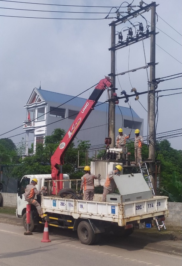 Điện lực T.P Sông Công nỗ lực hoàn thành cùng lúc nhiều nhiệm vụ trọng tâm