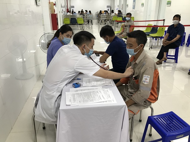 Điện lực TP Thái Nguyên: 72% CBCNV được tiêm Vaccine phòng Covid-19