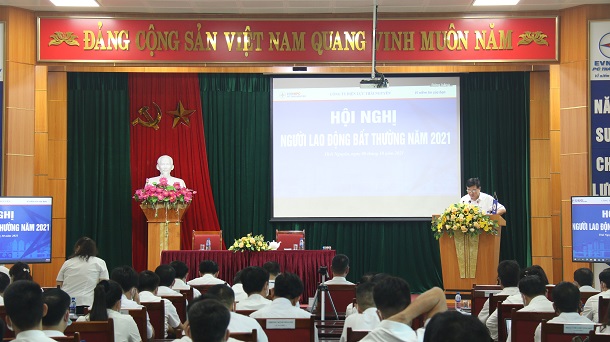 Hội nghị người lao động bất thường năm 2021 tại Công ty Điện lực Thái Nguyên