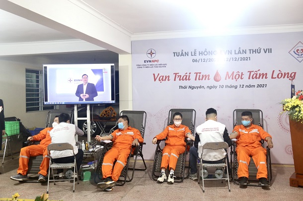 PC Thái Nguyên hiến máu nhân đạo hưởng ứng “Tuần lễ hồng EVN” lần thứ VII năm 2021