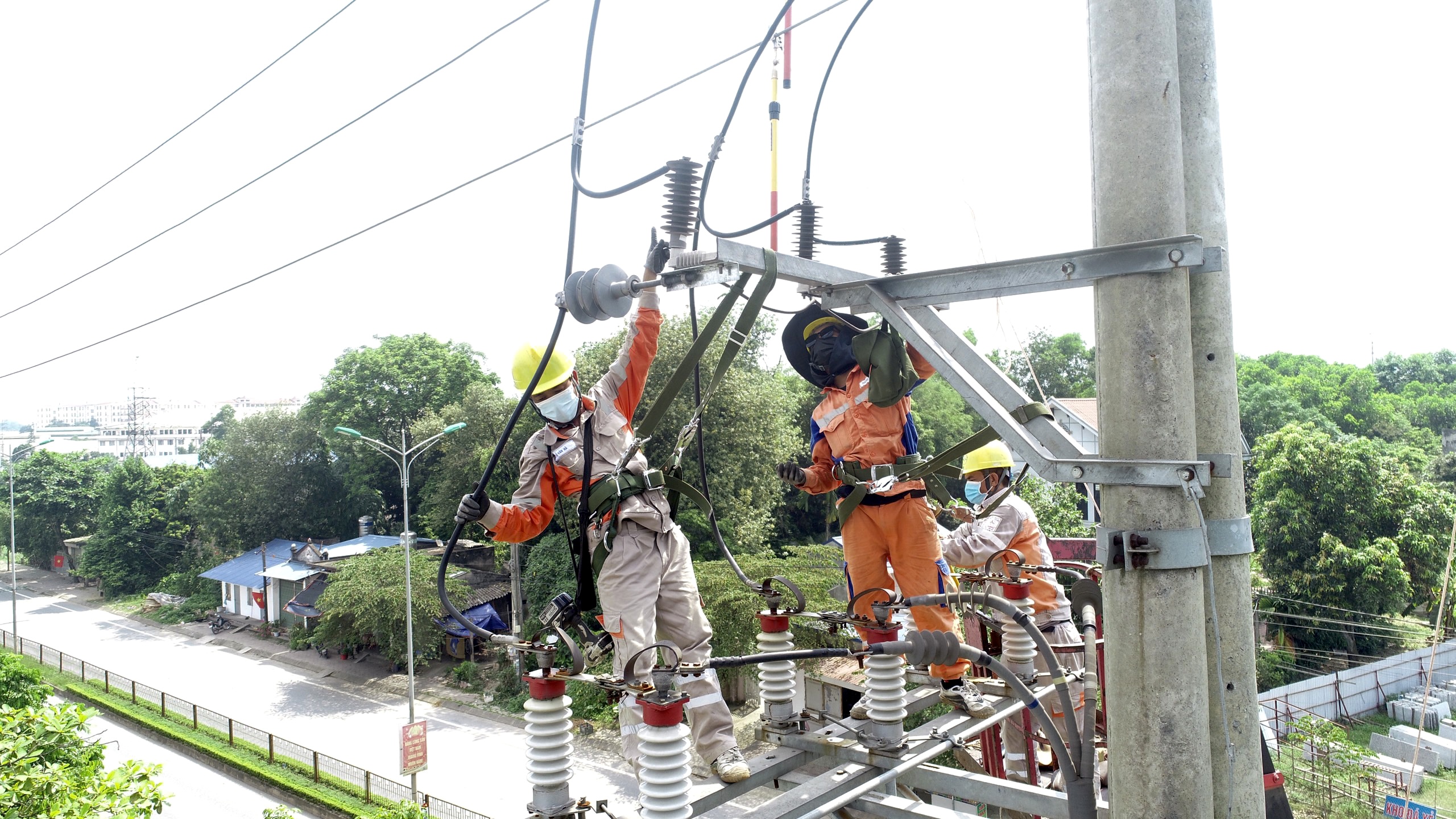 Công ty Điện lực Thái Nguyên triển khai công tác lựa chọn nhà thầu cho các dự án ĐTXD năm 2022