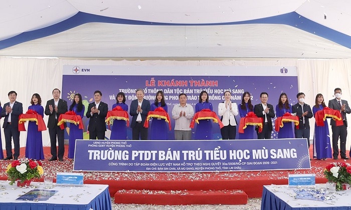 Khánh thành Trường Phổ thông Dân tộc Bán trú Tiểu học Mù Sang (huyện Phong Thổ, tỉnh Lai Châu) được EVN tài trợ theo chương trình Nghị quyết 30a của Chính phủ