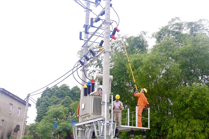 Điện lực Phú Bình thực hiện đồng bộ nhiều giải pháp hoàn thành chỉ tiêu tổn thất điện năng năm 2022