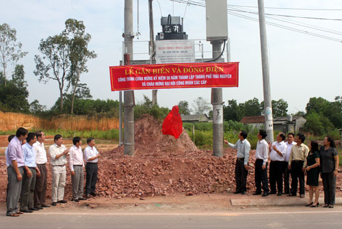 Lễ gắn biển công trình 