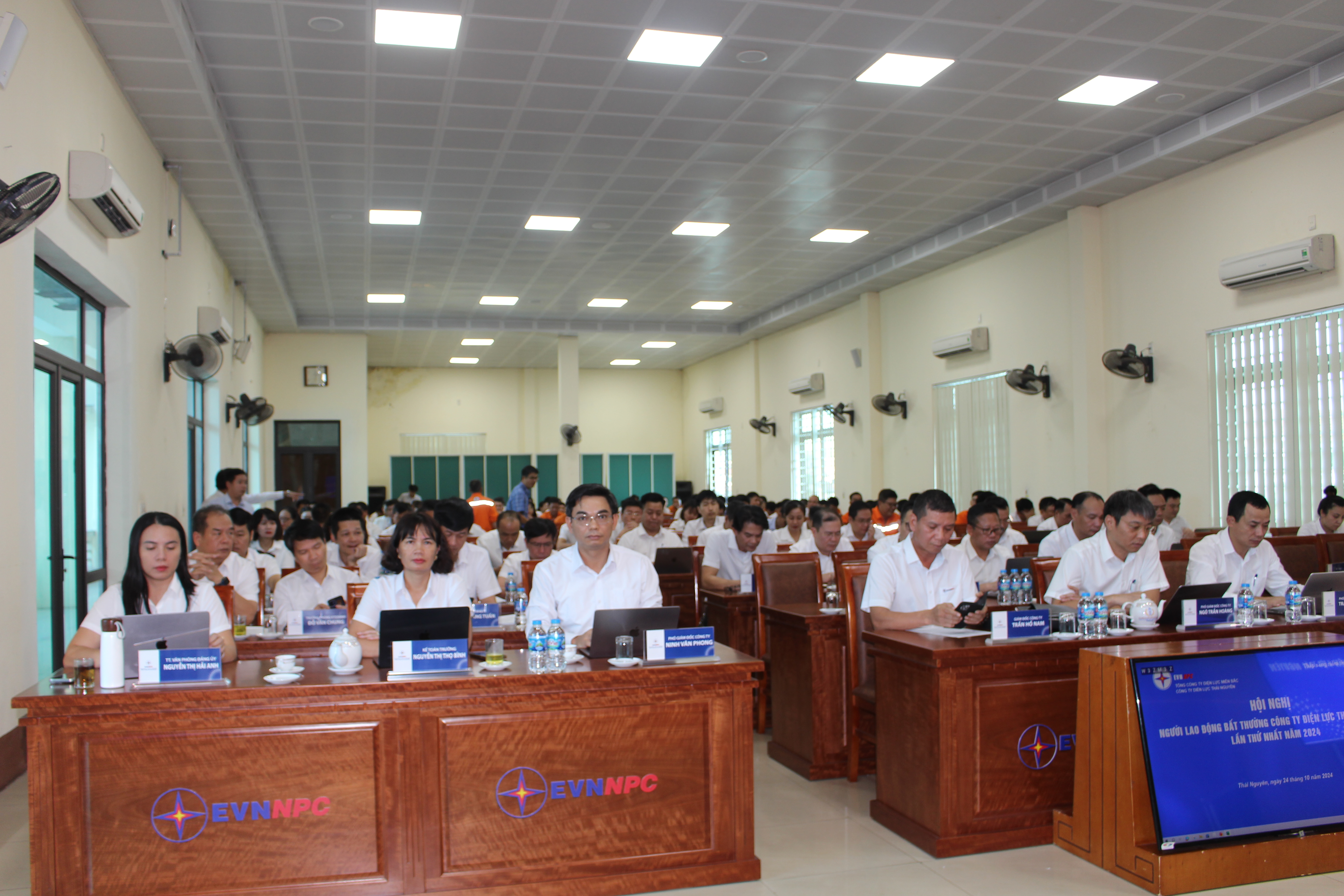 Khơi dậy tinh thần đoàn kết, phát huy mọi nguồn lực quyết tâm hoàn thành nhiệm vụ sản xuất kinh doanh năm 2024