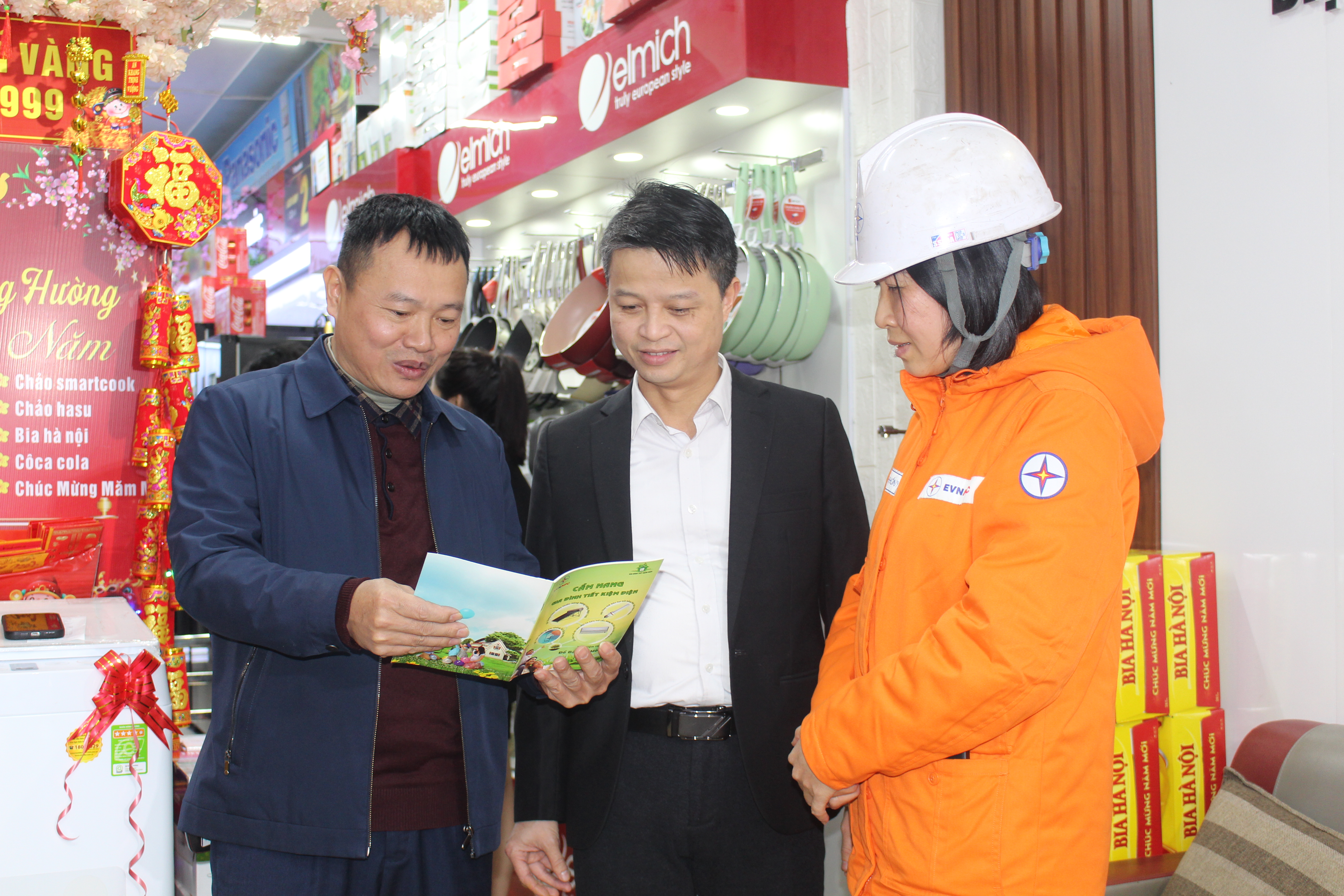 Công ty Điện Lực Thái Nguyên chủ động trong công tác an toàn điện dịp Tết