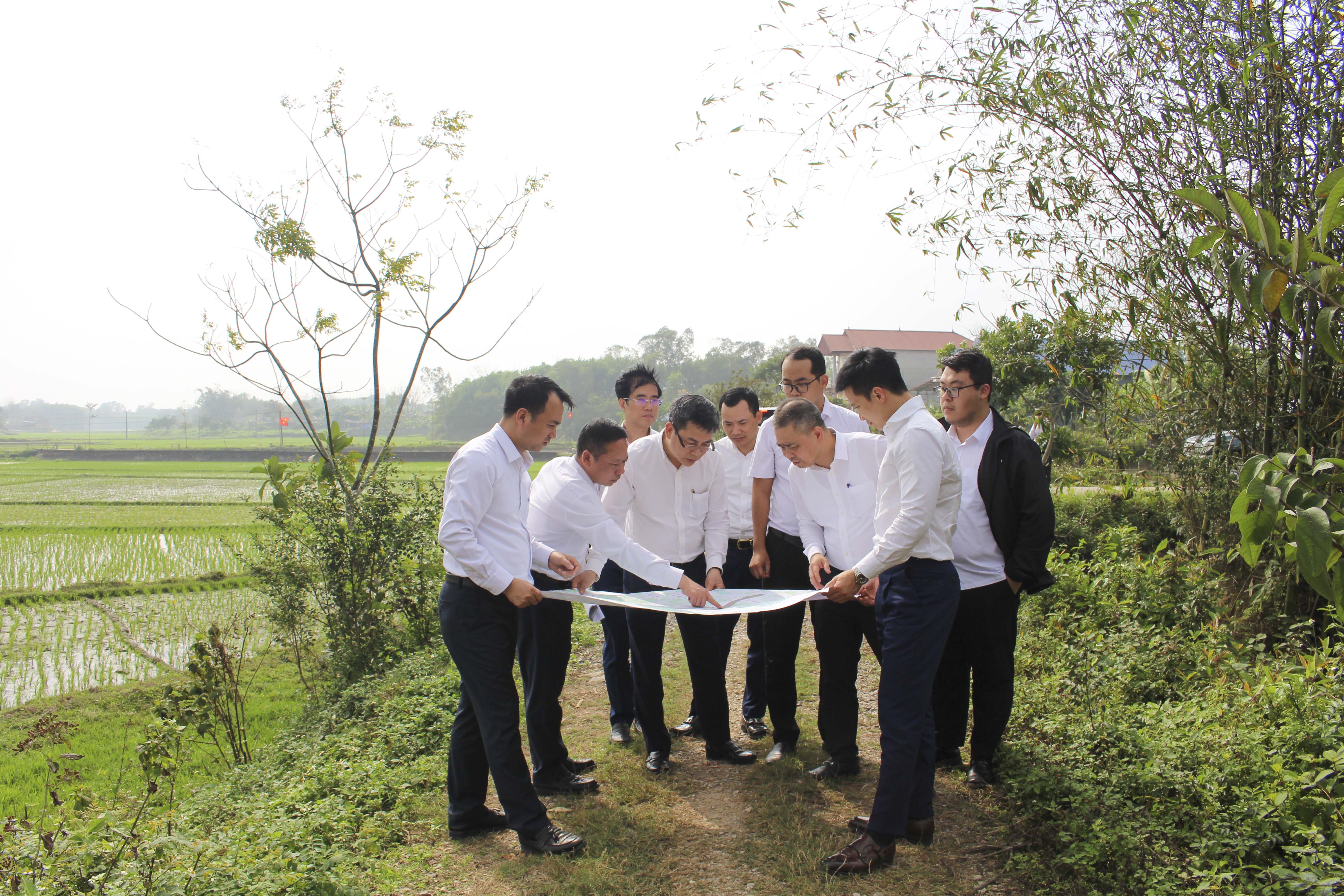 Đoàn công tác EVNNPC kiểm tra tiến độ dự án đường dây và TBA 220kV Phú Bình 2