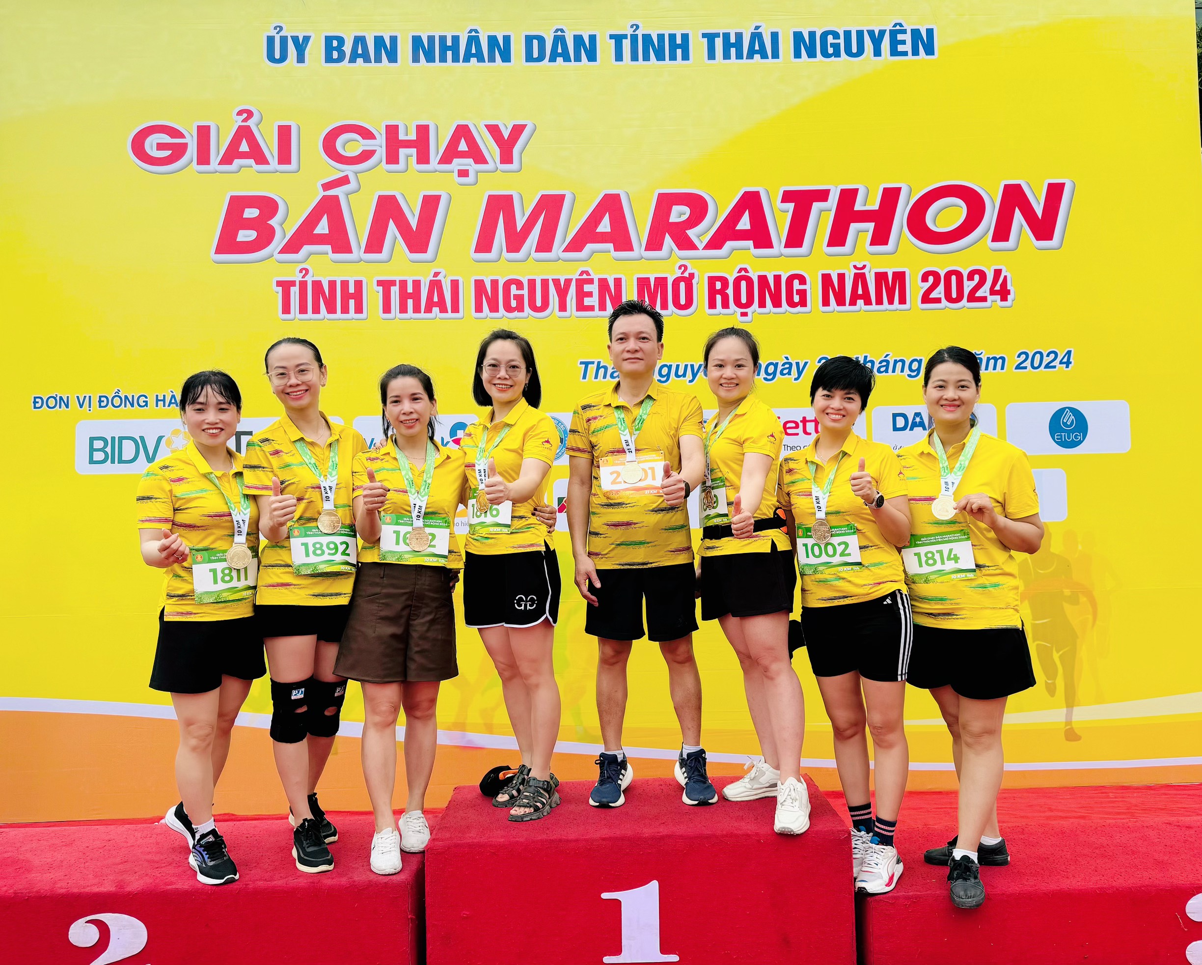 Trung tâm thí nghiệm Điện tham gia Giải chạy bán Marathon tỉnh Thái Nguyên năm 2024
